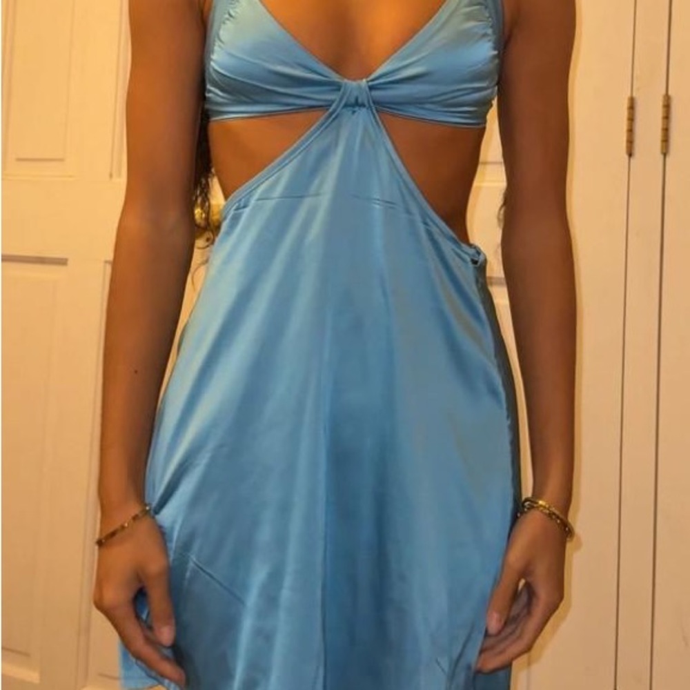 Elegant Blue Cut-Out Dress